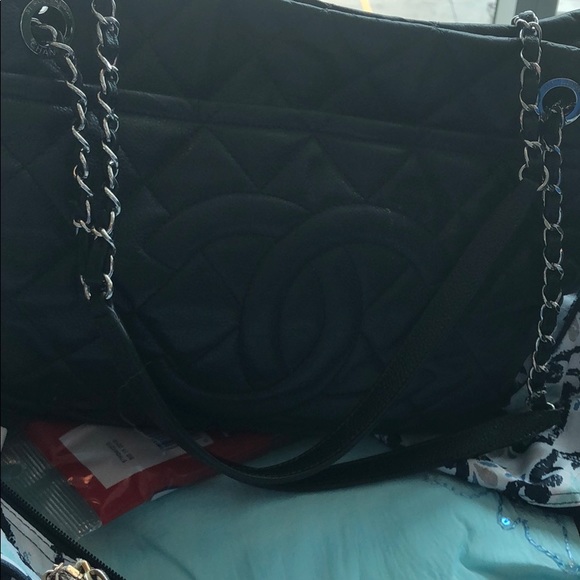 Chanel bag - 2 yrs young - best offer over $5,000. - Picture 3 of 5